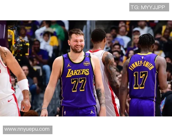 2018年12月14日火箭对湖人精彩比赛录像回放及赛后分析分享